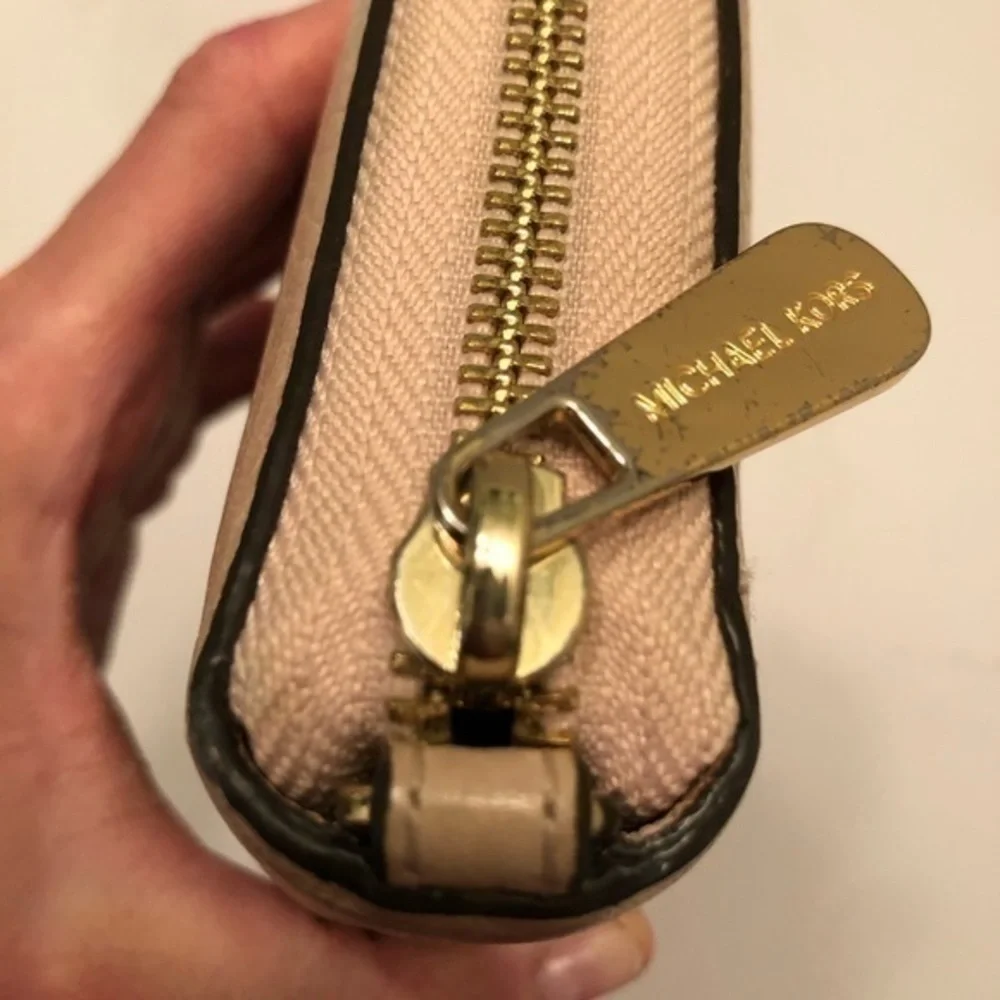 Michael kors leather wallet clutch light pink